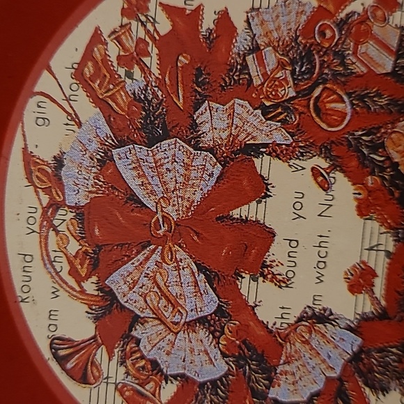 Set of 6 Metal Christmas Coasters in Metal Storage Tin - Picture 7 of 16